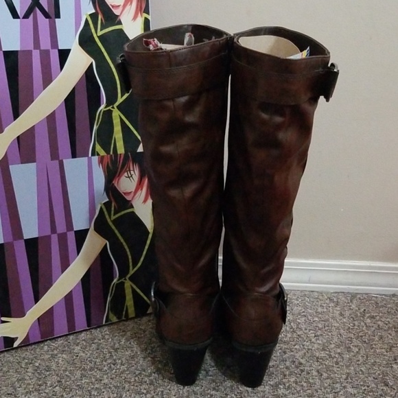 Leather boots - Picture 4 of 8